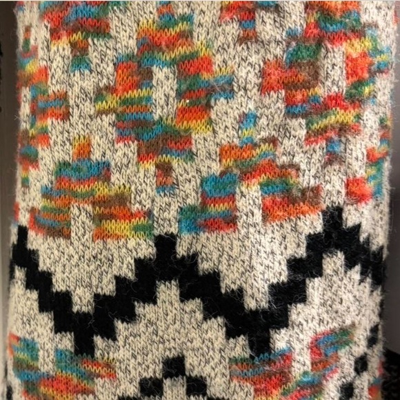 Aztec Patterned Long Open Cardigan - Picture 5 of 7